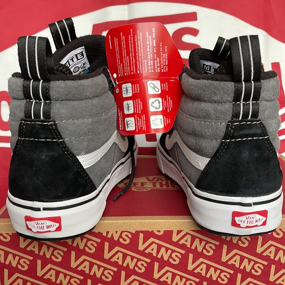 Vans WMNS Sk8-Hi Mte-2
Pewter/Black
VN0A5KYCPBQ
boots - sneakers - Picture 14 of 16